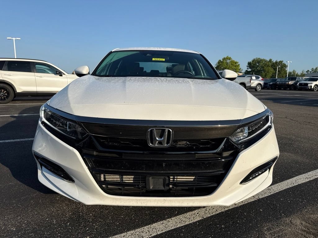 Used 2019 Honda Accord Sport image 2