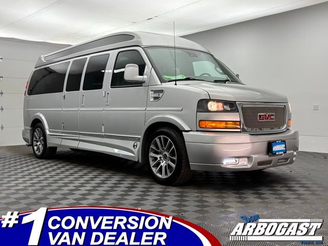 Used 2019 GMC Savana 2500 Extended w/ Enhanced Convenience Package image 1