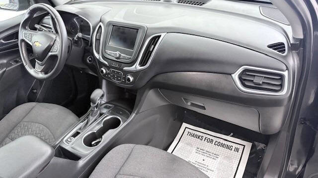 Used 2022 Chevrolet Equinox LT w/ Driver Convenience Package AWD/4WD image 14
