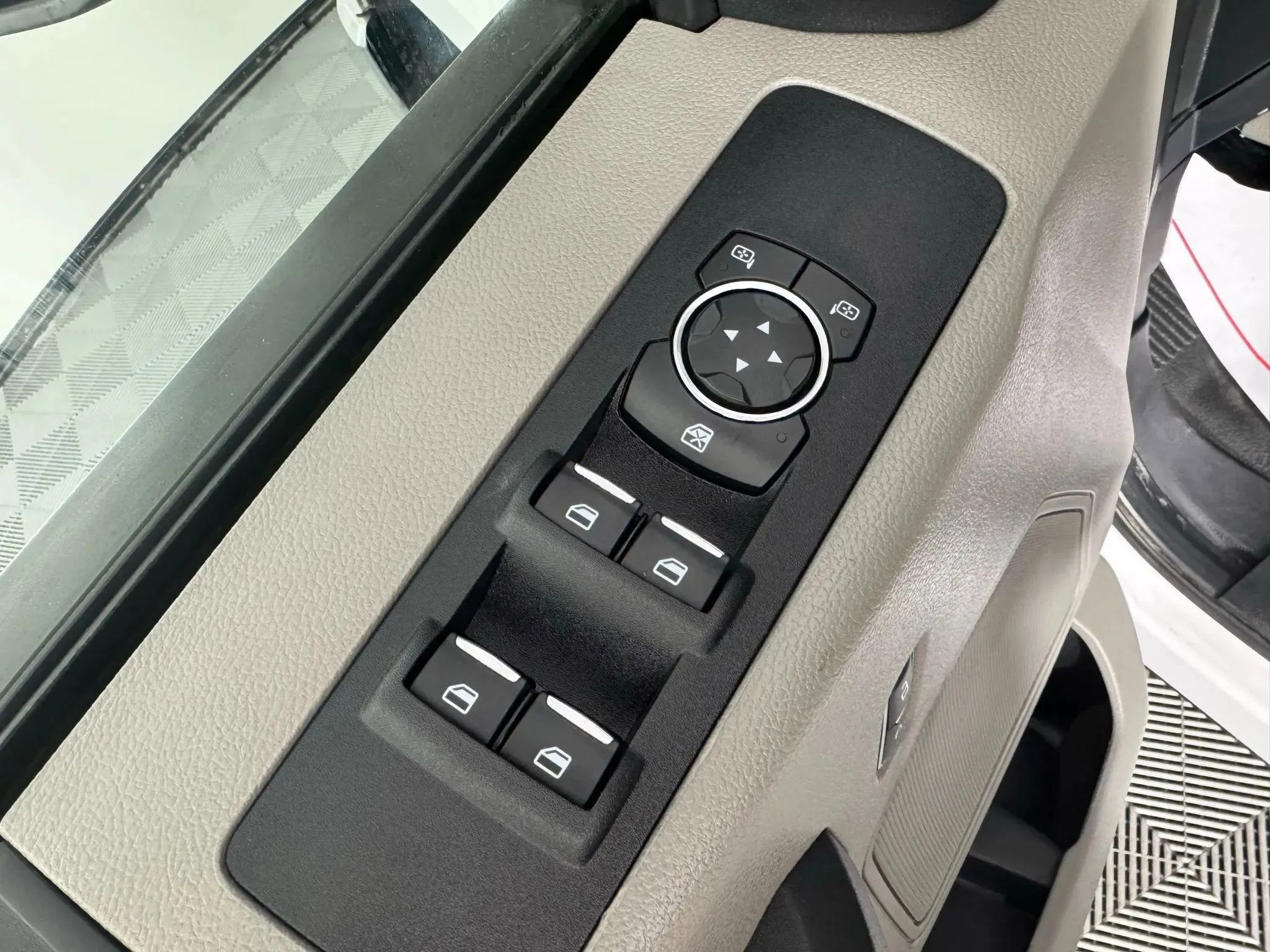 Used 2020 Ford F250 XL w/ Power Equipment Group image 27