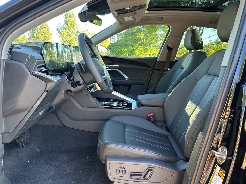 New 2025 Audi Q5 Premium image 24