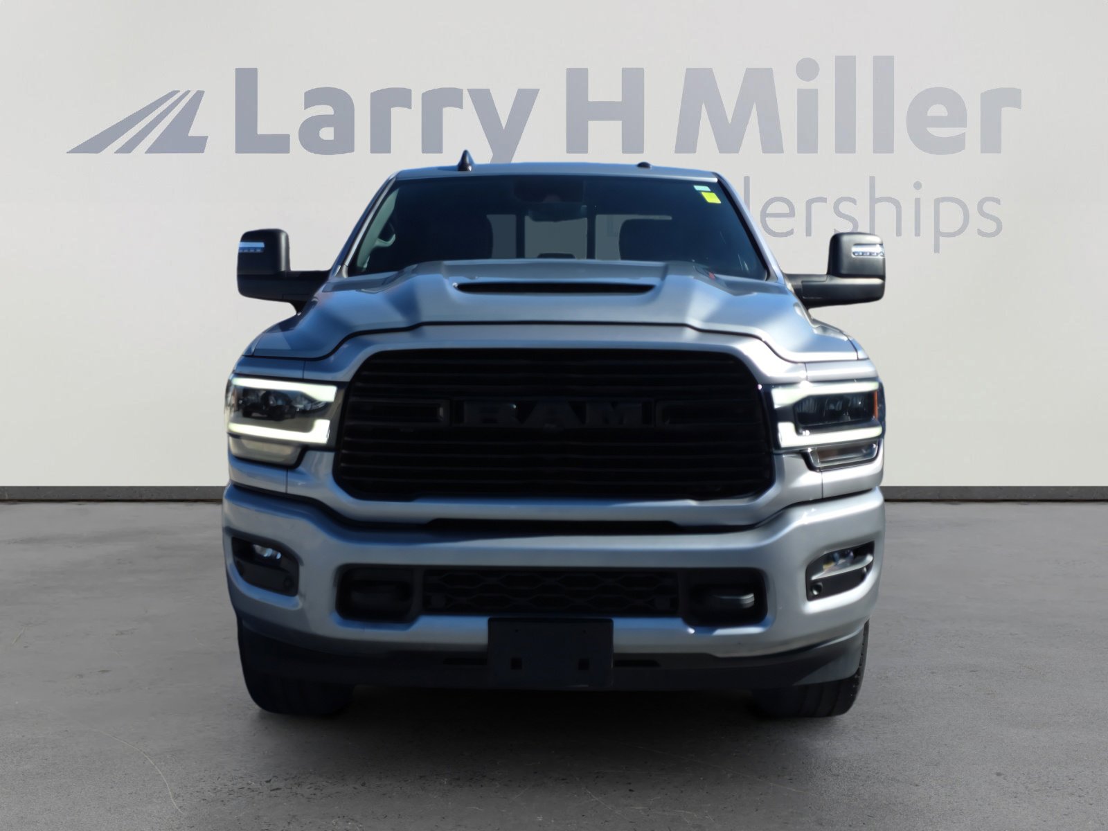Used 2024 RAM 2500 Laramie w/ Night Edition image 8