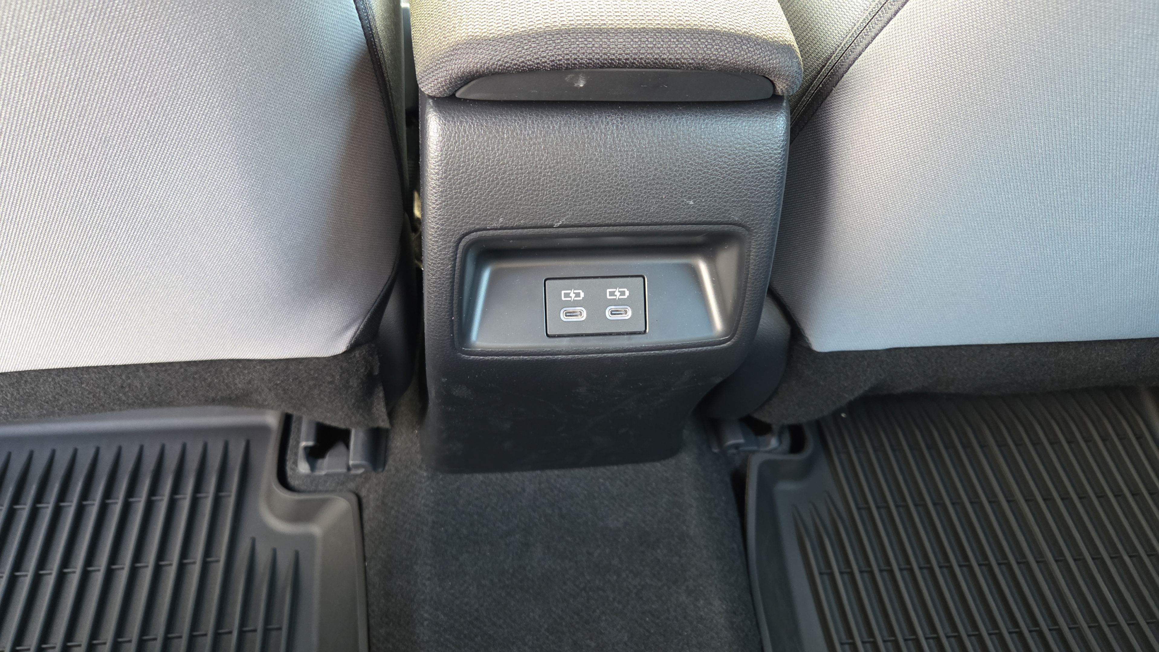 Certified 2026 Toyota Corolla SE FWD image 11