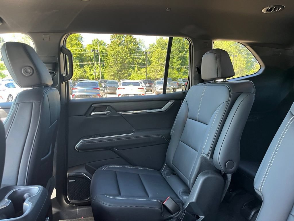 Used 2024 GMC Acadia Elevation FWD image 22