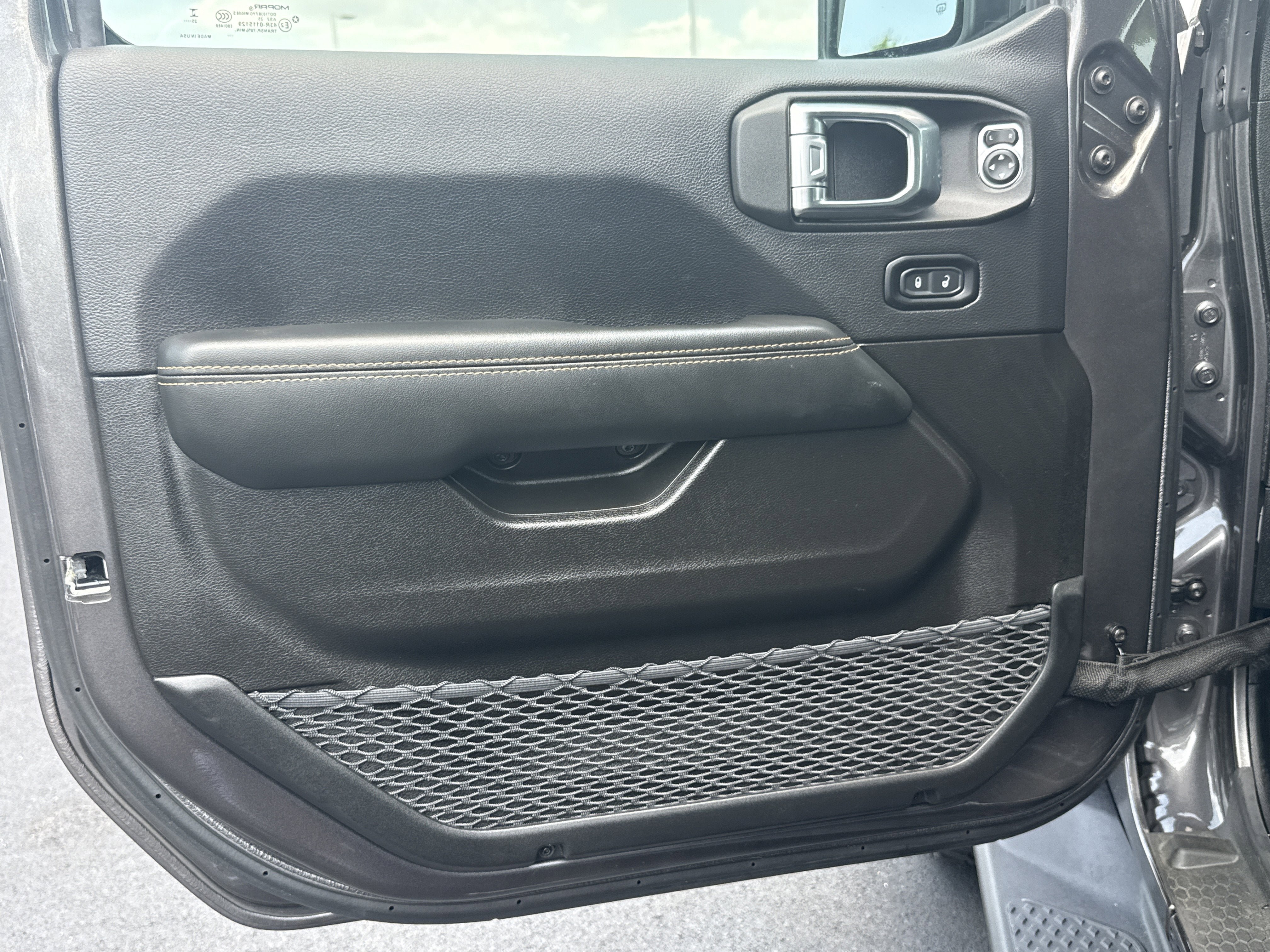 Used 2025 Jeep Gladiator Sport AWD/4WD image 21