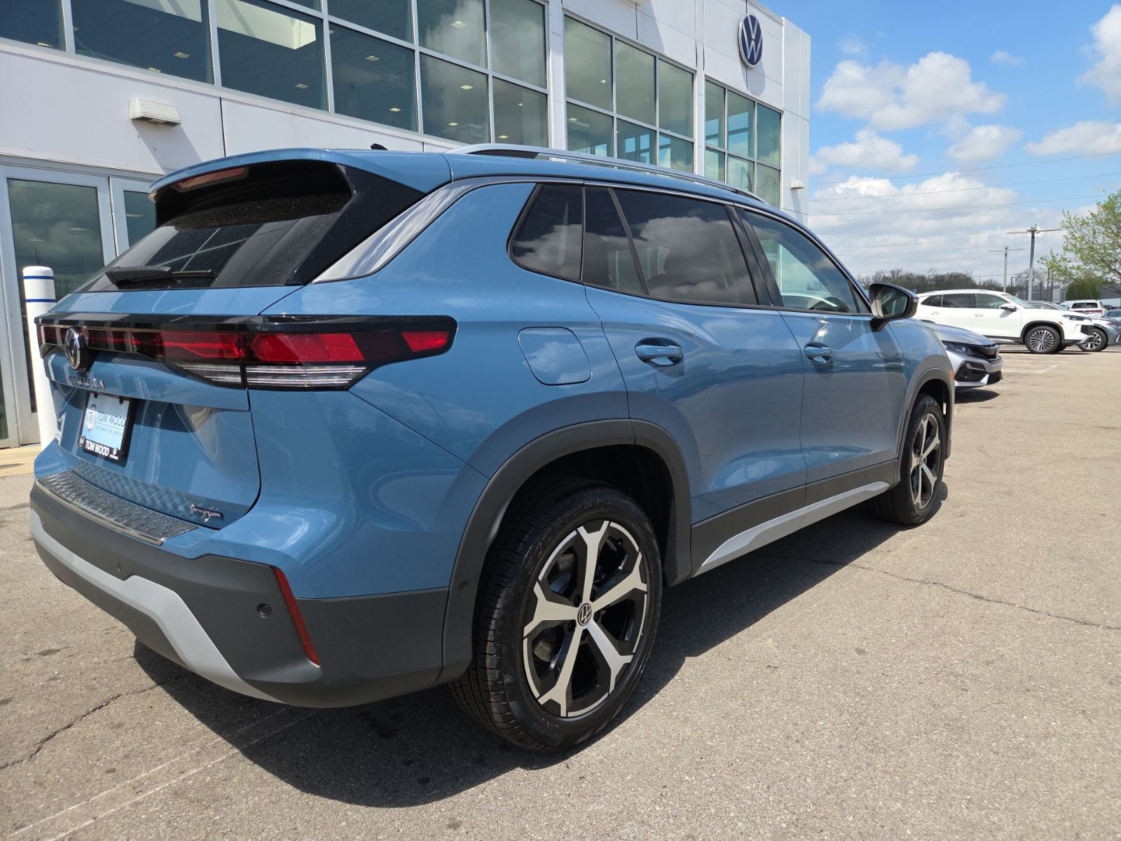 New 2026 Volkswagen Tiguan SE AWD/4WD image 4