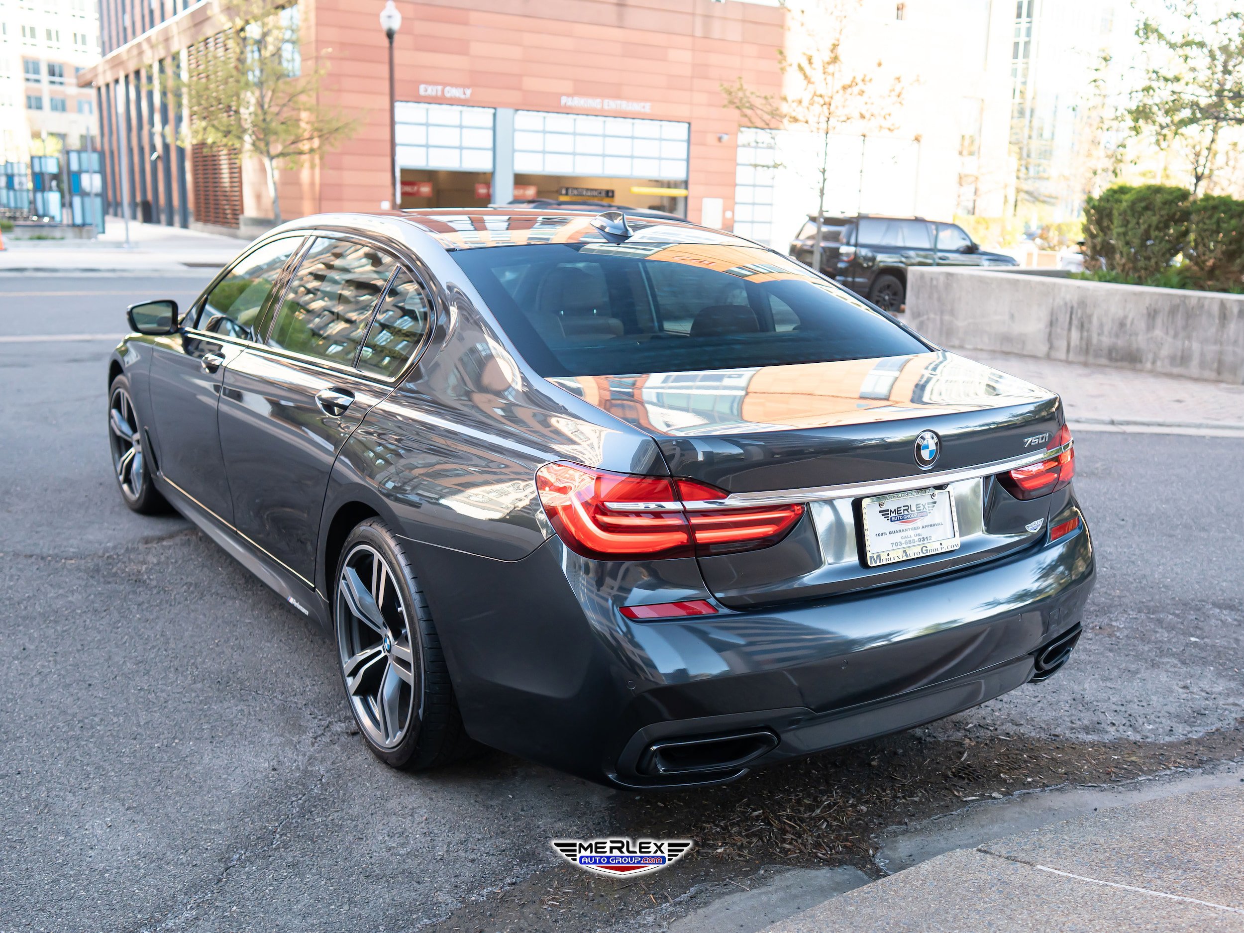 Used 2018 BMW 750i RWD image 5