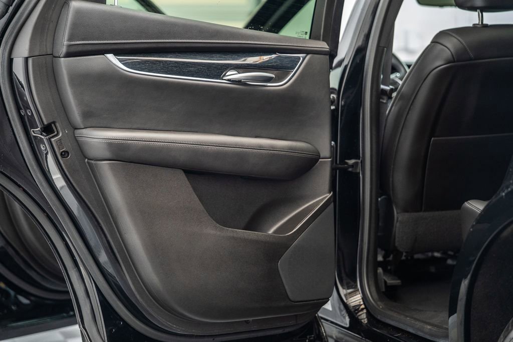 Used 2021 Cadillac XT5 Premium Luxury FWD image 42
