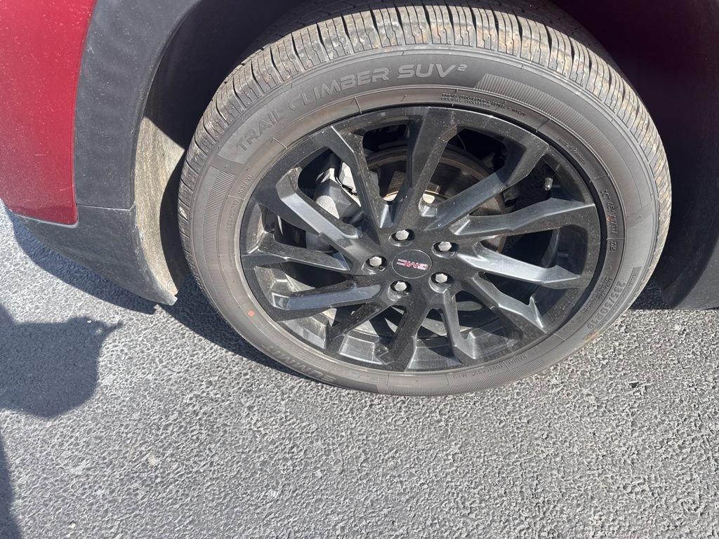 Used 2023 GMC Terrain SLE w/ Elevation Edition image 10