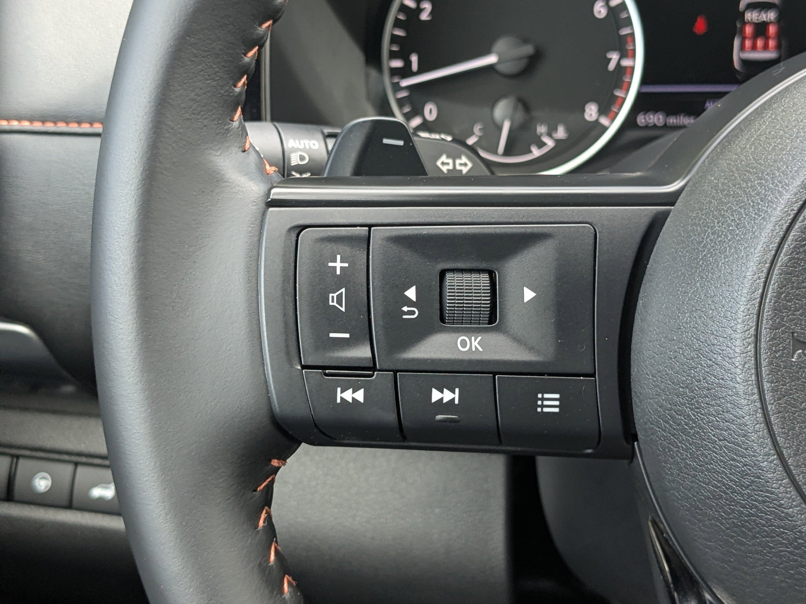Used 2025 Nissan Pathfinder Rock Creek image 23
