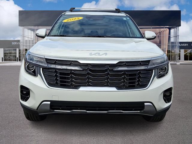 Certified 2025 Kia Seltos EX w/ EX Sunroof Package image 2