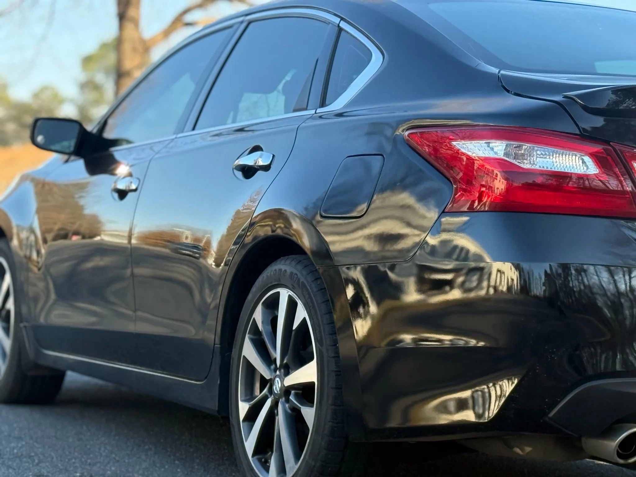 Used 2017 Nissan Altima 2.5 SR image 7