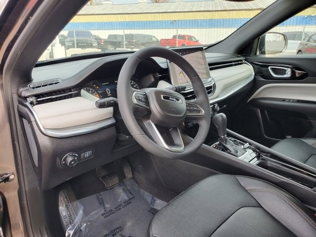 Certified 2023 Jeep Compass Limited image 10