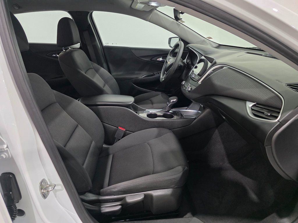 Used 2022 Chevrolet Malibu LS w/ Driver Confidence Package II FWD image 22
