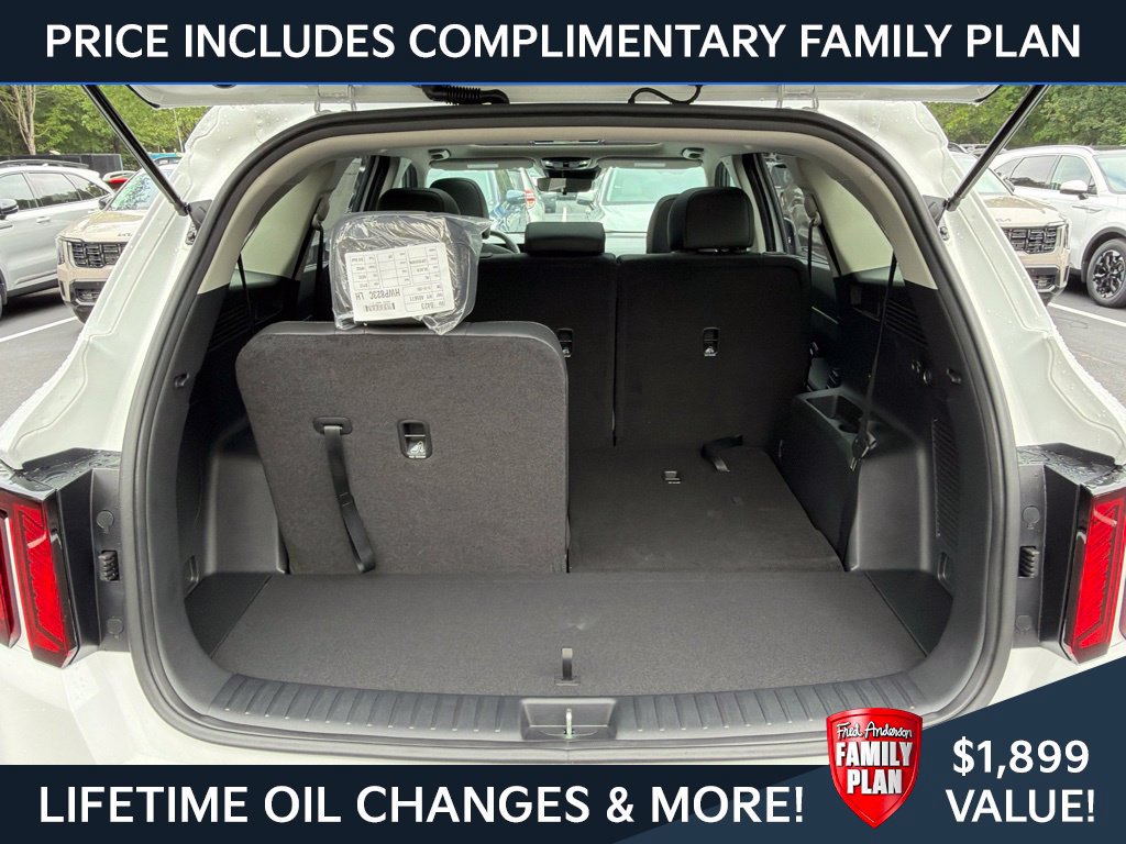 New 2026 Kia Sorento S w/ S Panoramic Sunroof Package FWD image 6
