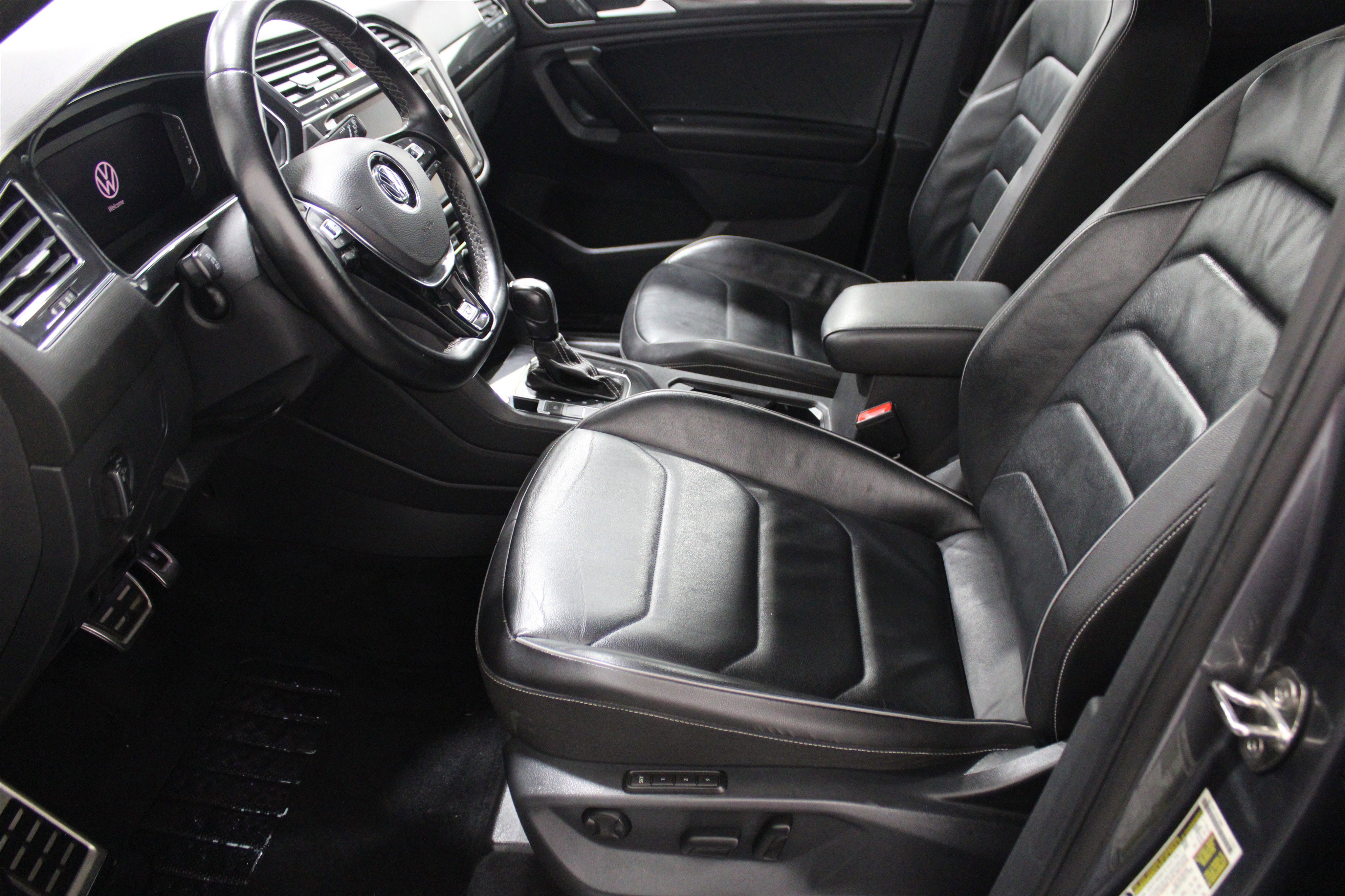 Used 2021 Volkswagen Tiguan SEL Premium R-Line AWD/4WD image 5