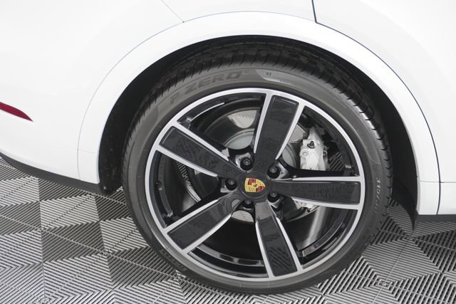 Used 2022 Porsche Cayenne Turbo image 29