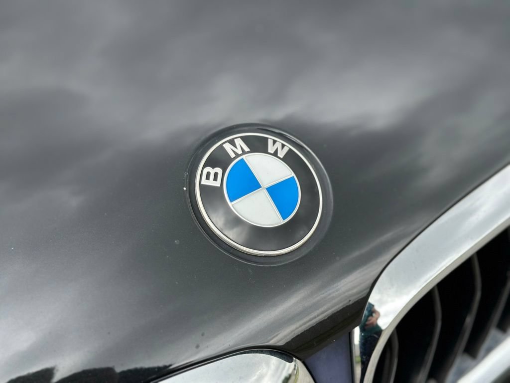 Used 2019 BMW 530i xDrive w/ Convenience Package AWD/4WD image 13