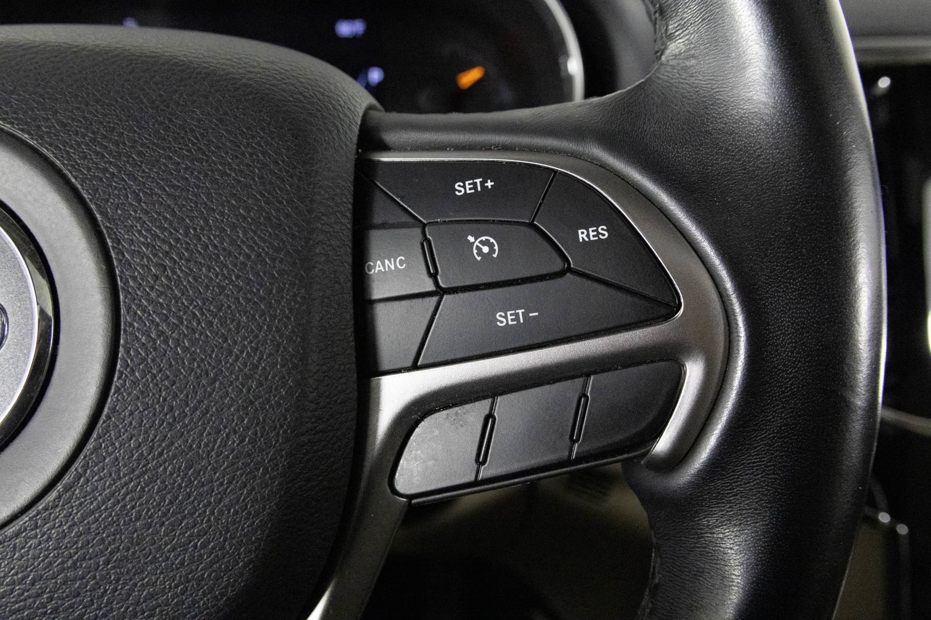 Used 2019 Jeep Grand Cherokee Limited image 29