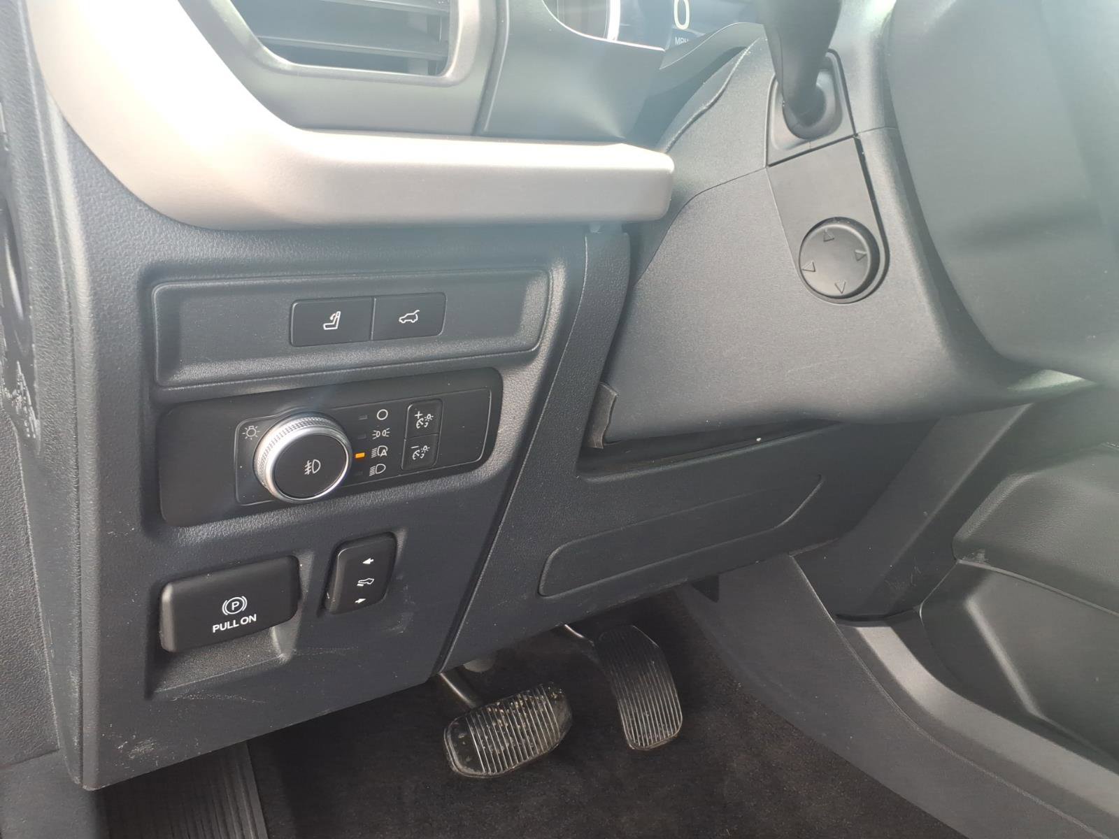 Used 2022 Ford Expedition XLT AWD/4WD image 14