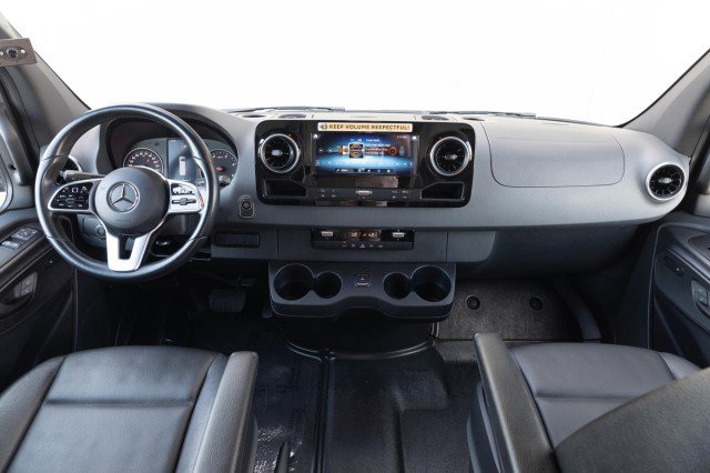 Used 2021 Mercedes-Benz Sprinter 4500 w/ Parking Package image 22