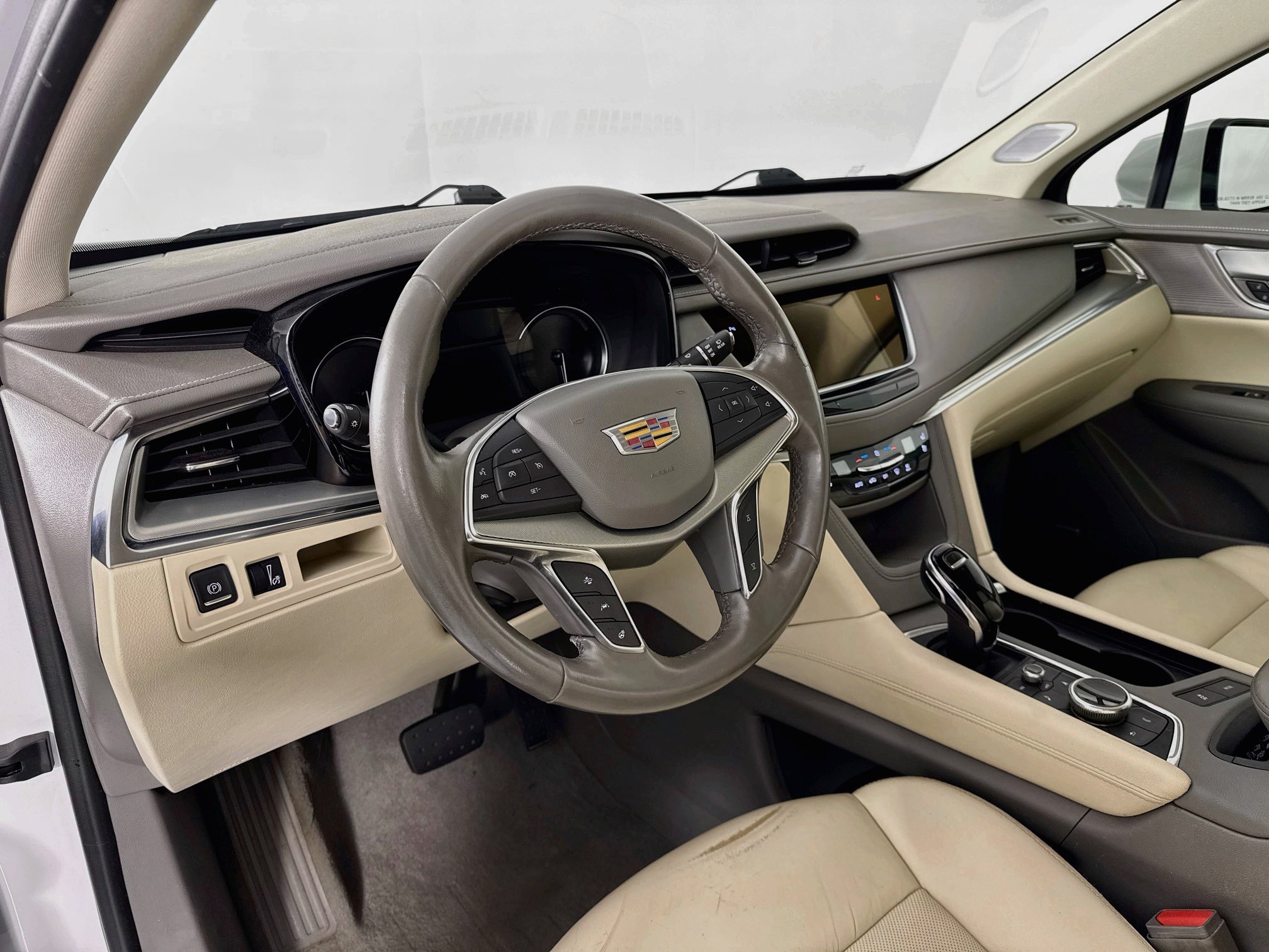 Used 2021 Cadillac XT5 Premium Luxury AWD/4WD image 9