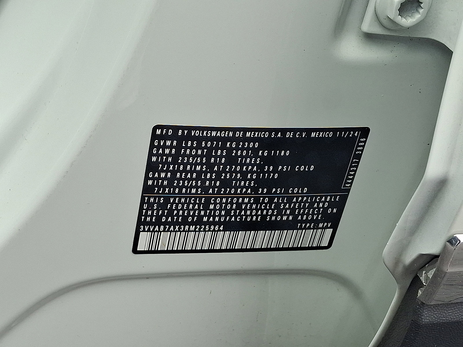 Certified 2024 Volkswagen Tiguan Wolfsburg Edition AWD/4WD image 28