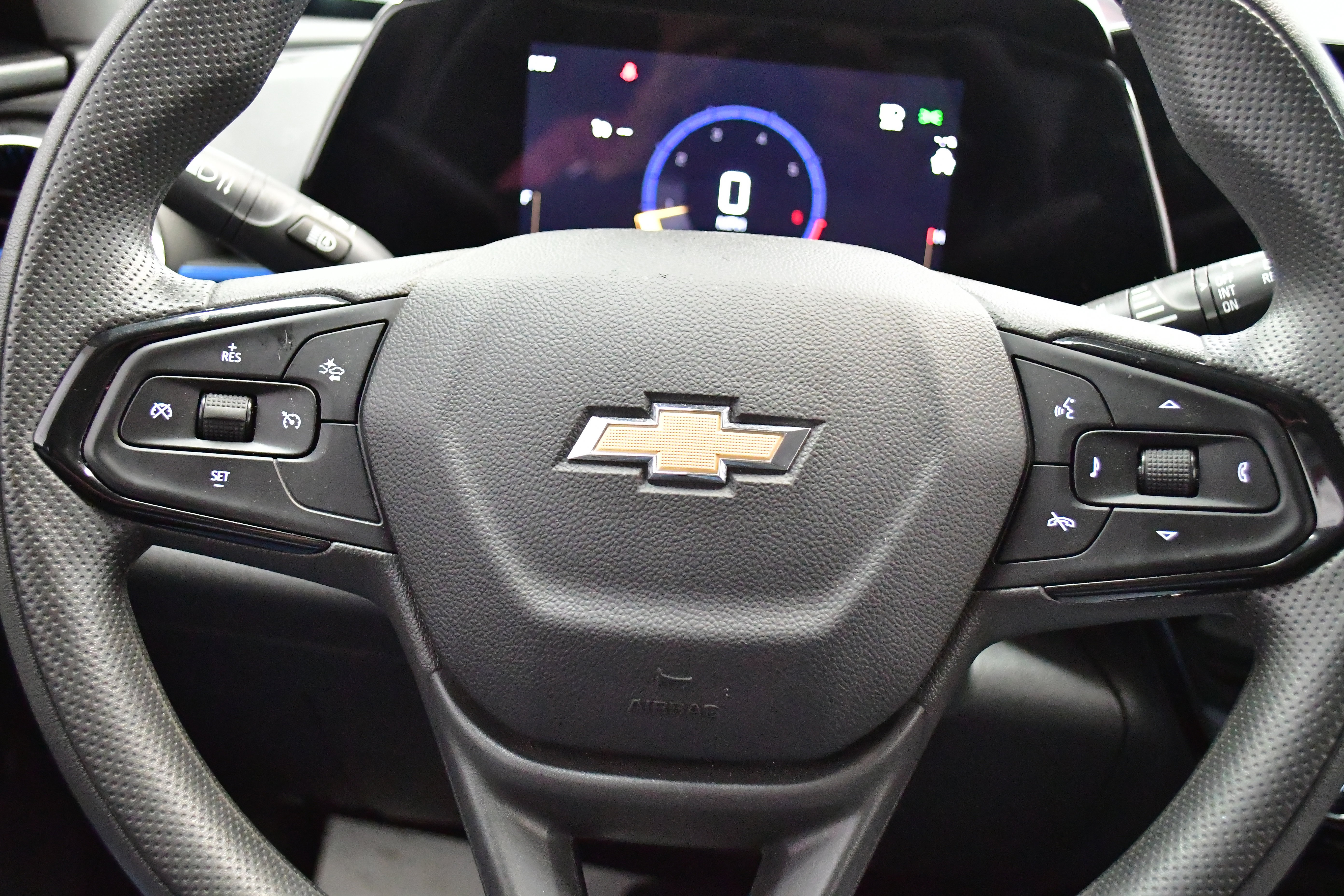 Used 2025 Chevrolet Trax LT image 20