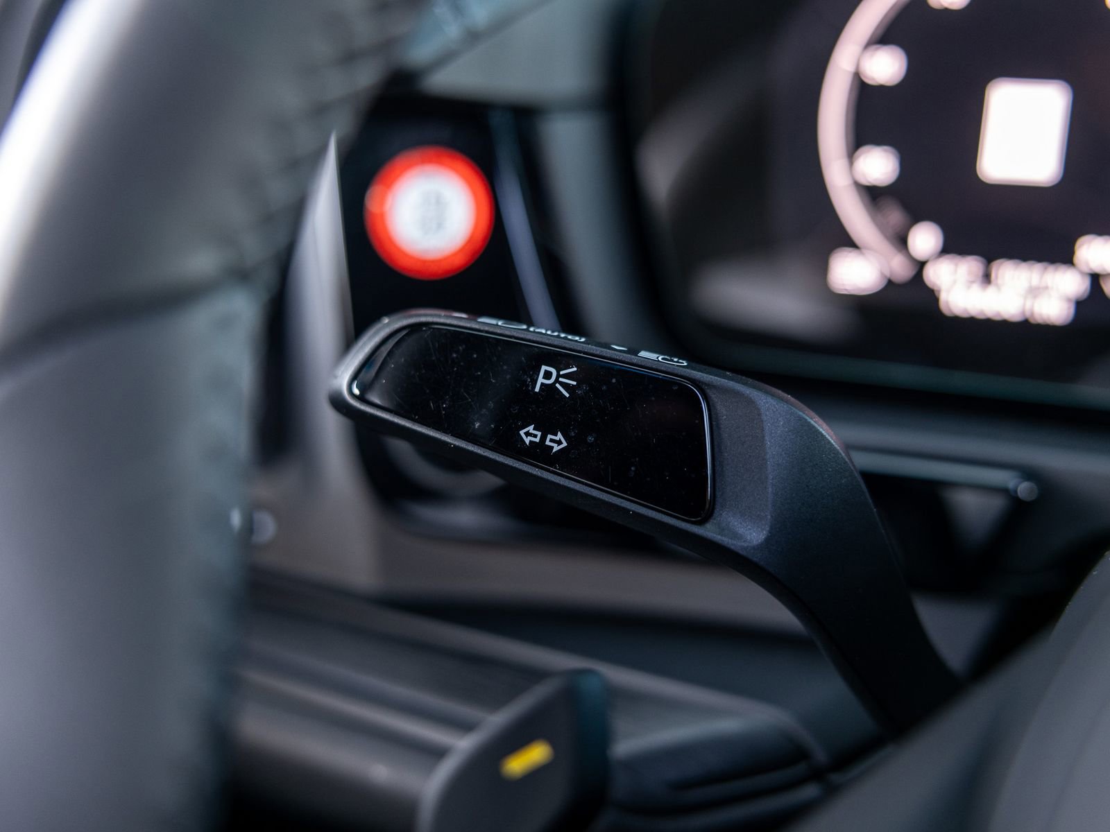 Certified 2025 Porsche Cayenne GTS image 35