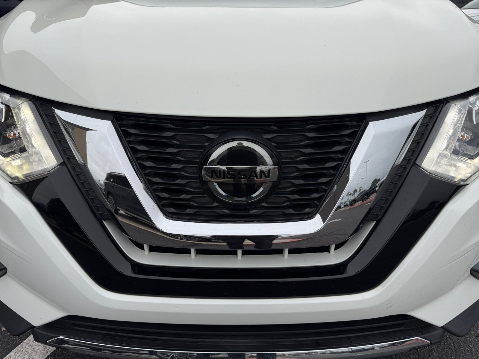 Used 2019 Nissan Rogue S image 23