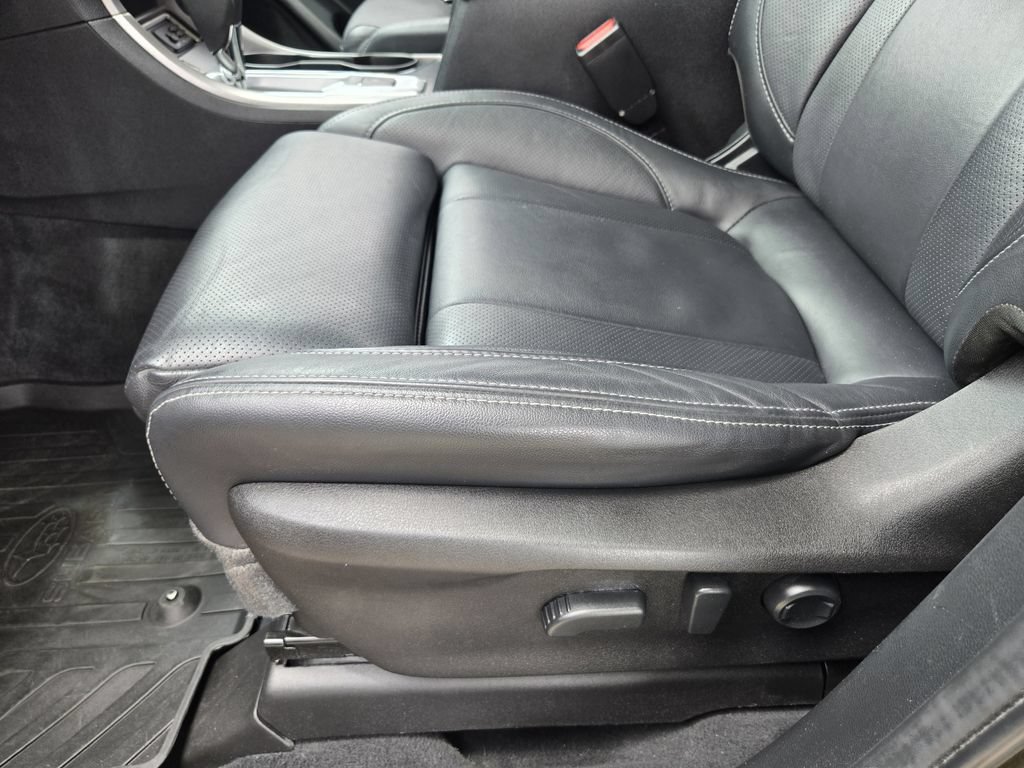 Used 2022 Subaru Ascent Limited w/ Technology Package AWD/4WD image 19