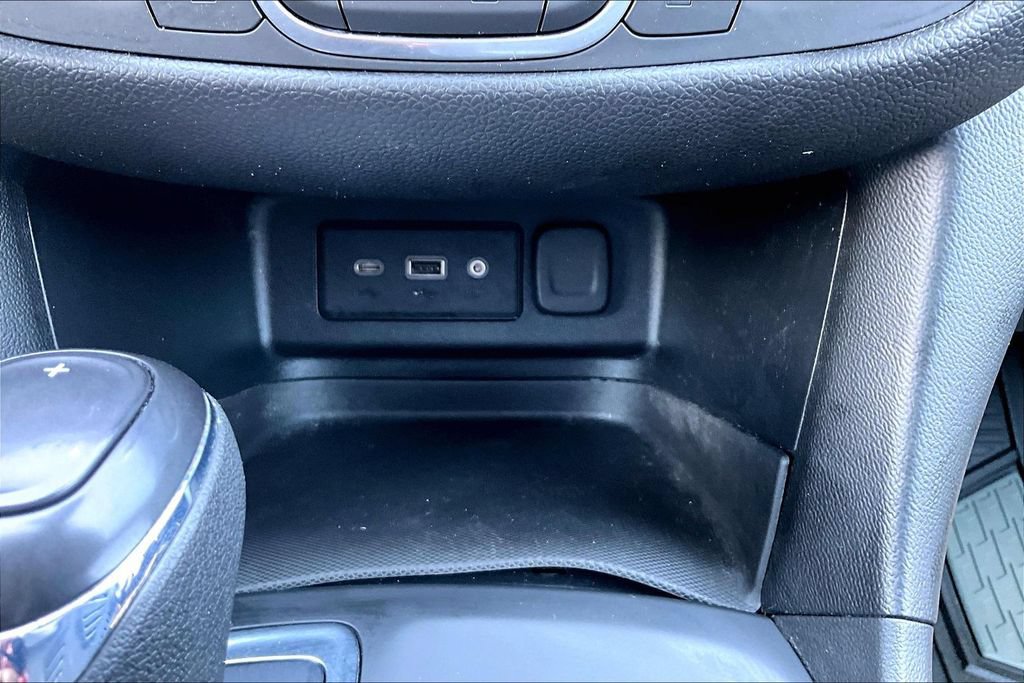 Used 2020 Chevrolet Equinox LT AWD/4WD image 16