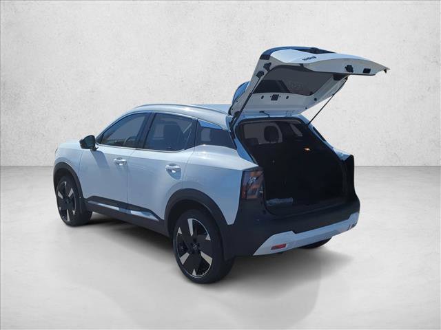New 2026 Nissan Kicks SR image 8