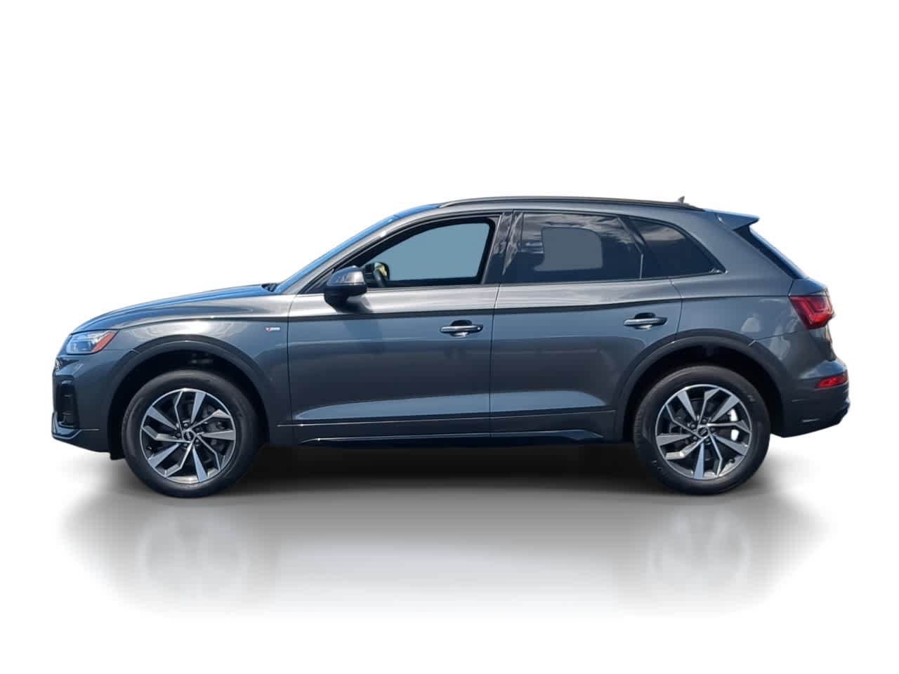 Used 2024 Audi Q5 2.0T Premium w/ Summer of Audi Package AWD/4WD image 5