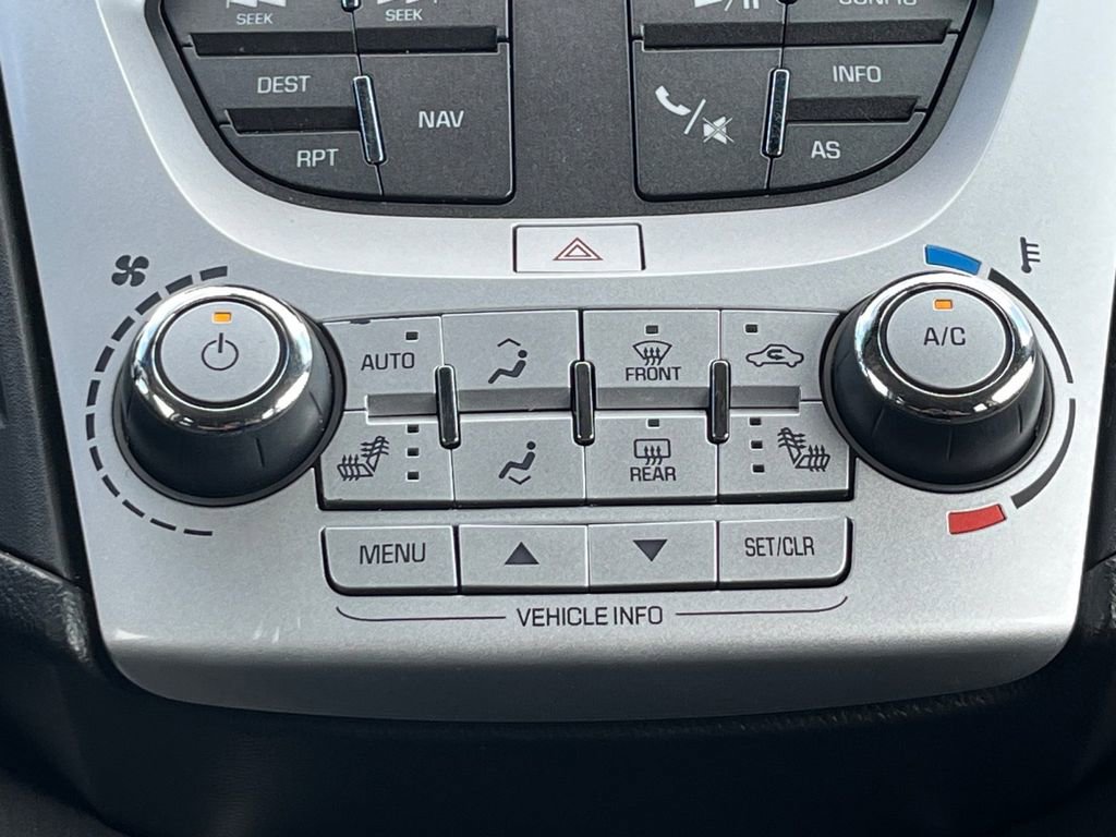 Used 2017 Chevrolet Equinox LT w/ Convenience Package image 4