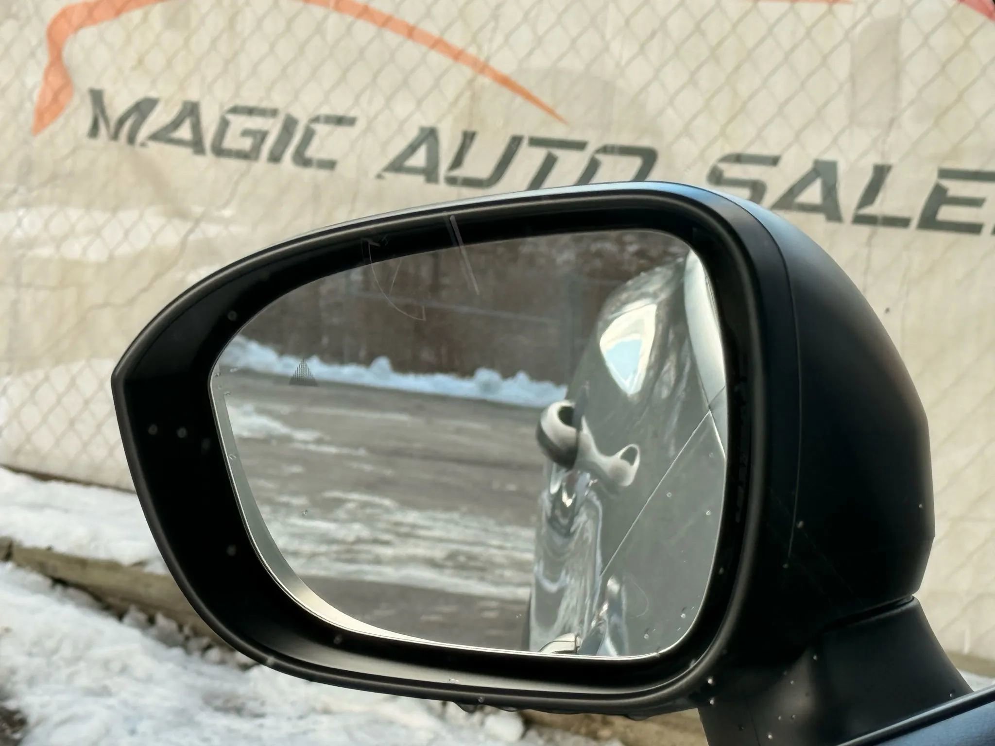 Used 2023 Nissan Rogue S AWD/4WD image 81