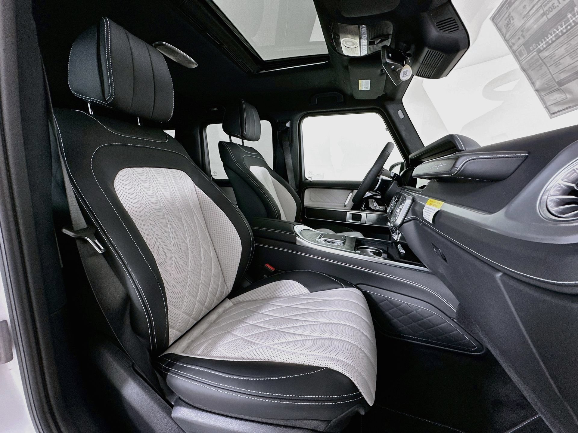 New 2027 Mercedes-Benz G 580 e image 31