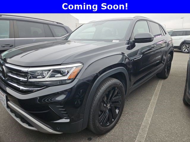 Used 2023 Volkswagen Atlas Cross Sport SE w/ Panoramic Sunroof Package FWD image 1