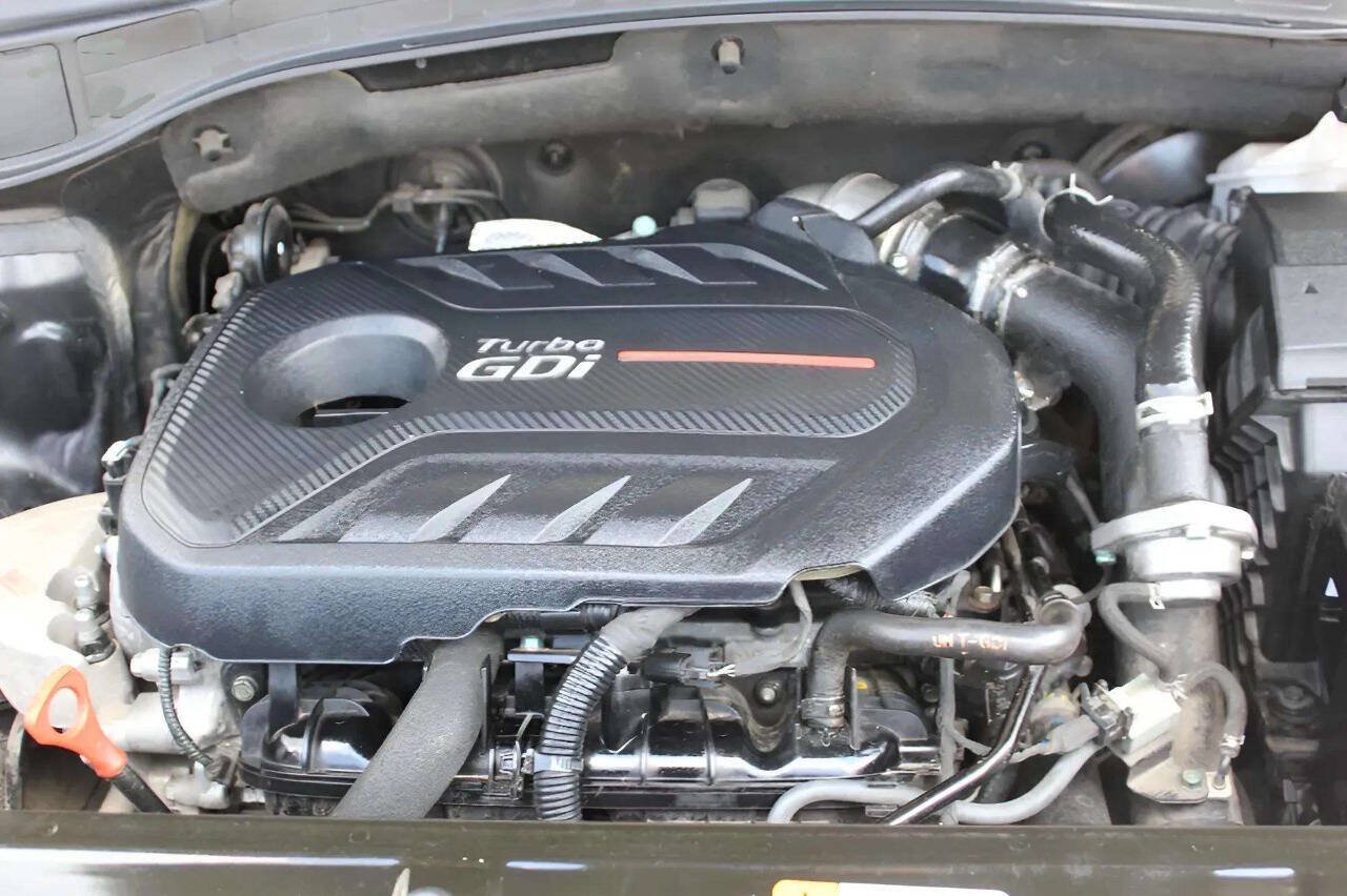 Used 2017 Hyundai Santa Fe Sport 2.0T AWD/4WD image 20
