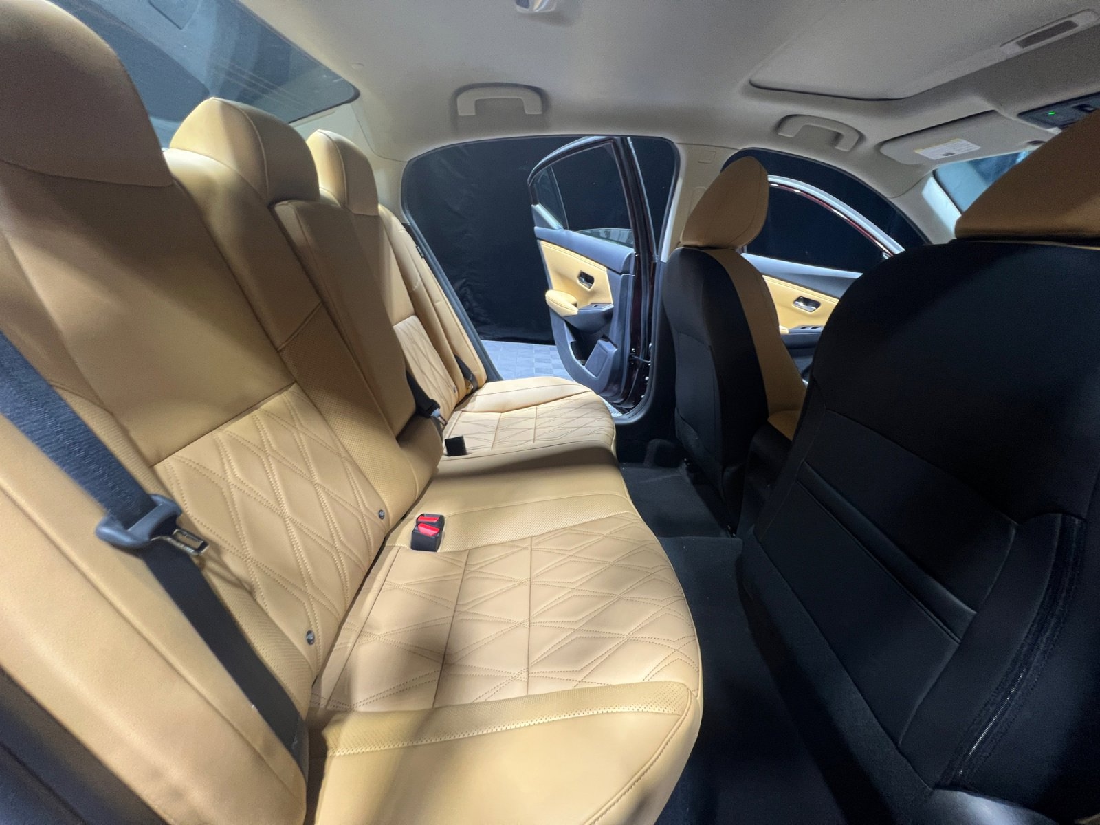 New 2025 Nissan Sentra SV w/ SV Premium Package image 18