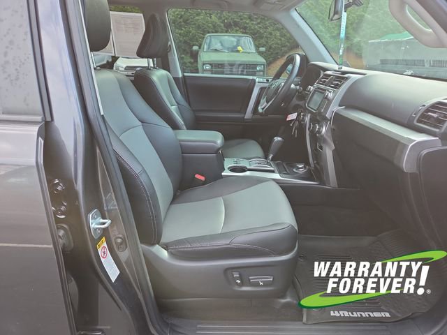 Used 2018 Toyota 4Runner SR5 Premium image 15