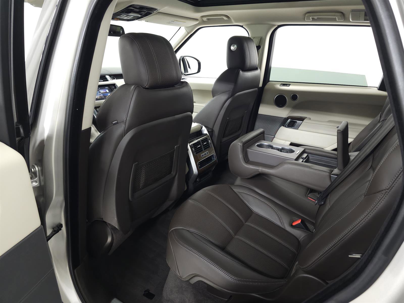 Used 2016 Land Rover Range Rover Sport HSE image 30