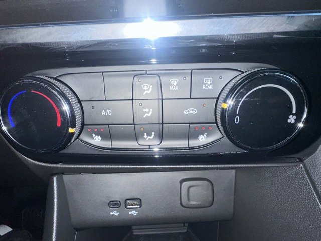 Used 2026 Buick Encore GX Sport Touring w/ Advanced Technology Package image 26