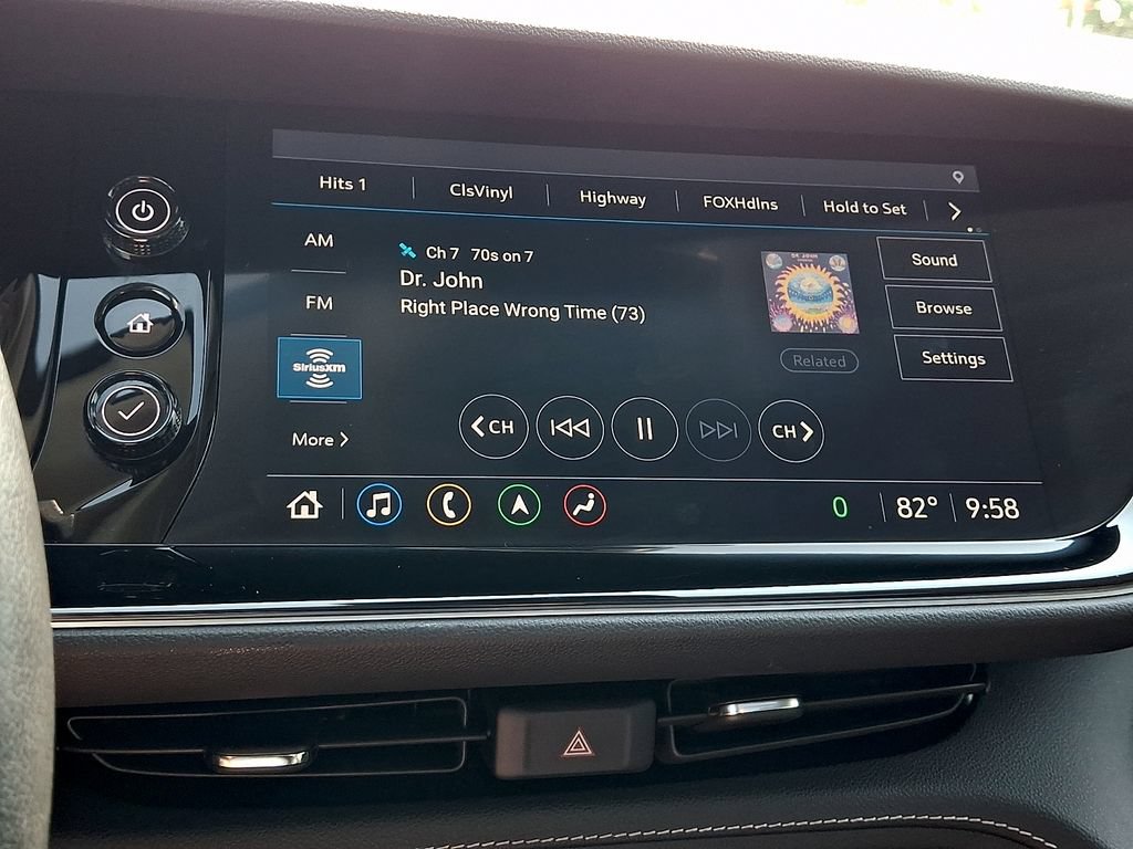 Used 2021 Buick Envision Avenir AWD/4WD image 18