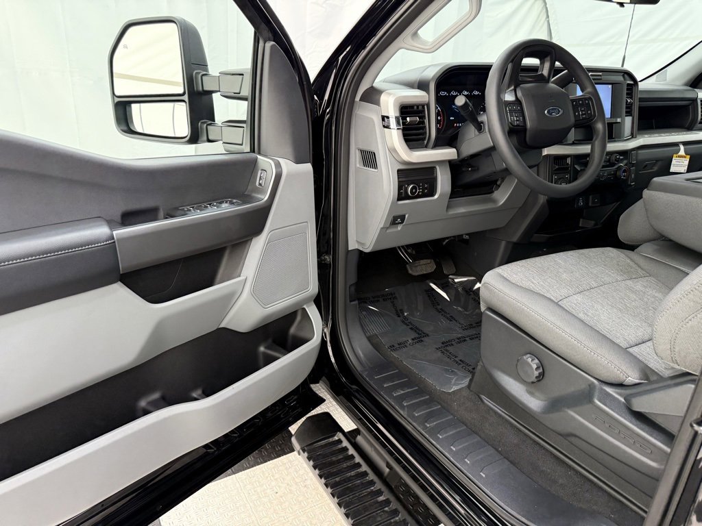 New 2026 Ford F350 4x4 SuperCab Super Duty image 30
