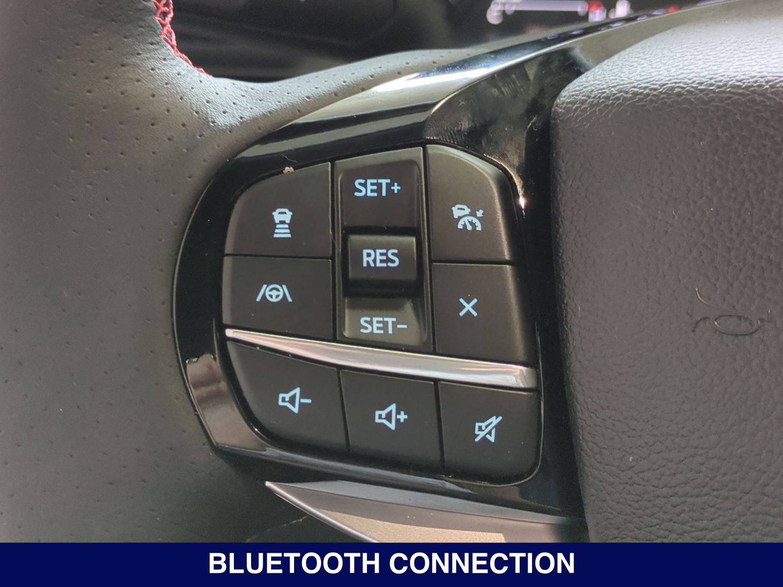 New 2024 Ford Explorer ST-Line w/ Class IV Trailer Tow Package image 20