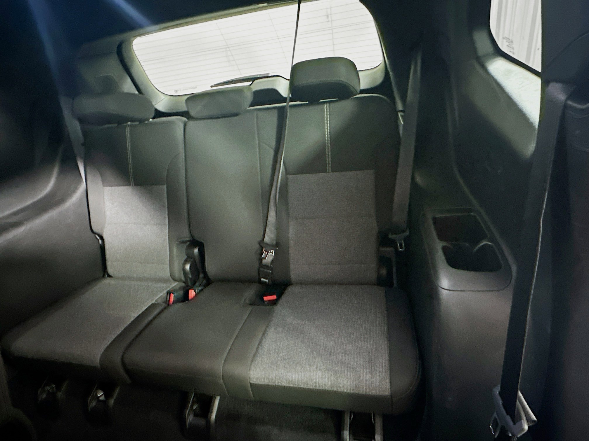 Used 2025 GMC Acadia Elevation image 30