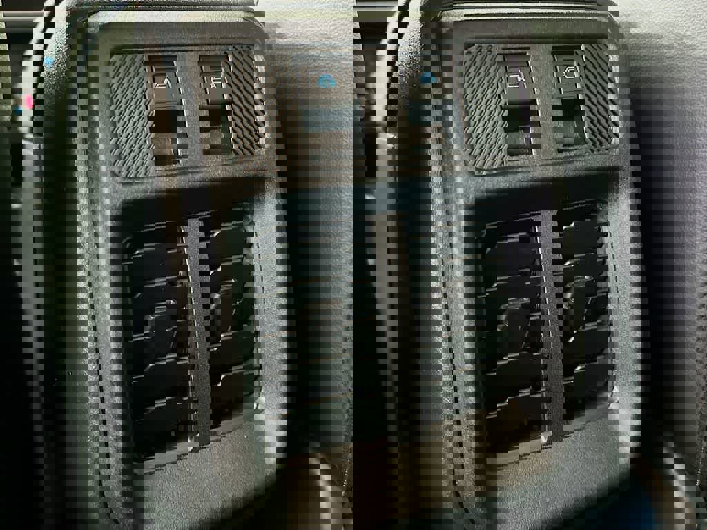 New 2026 Ford Bronco Outer Banks AWD/4WD image 13