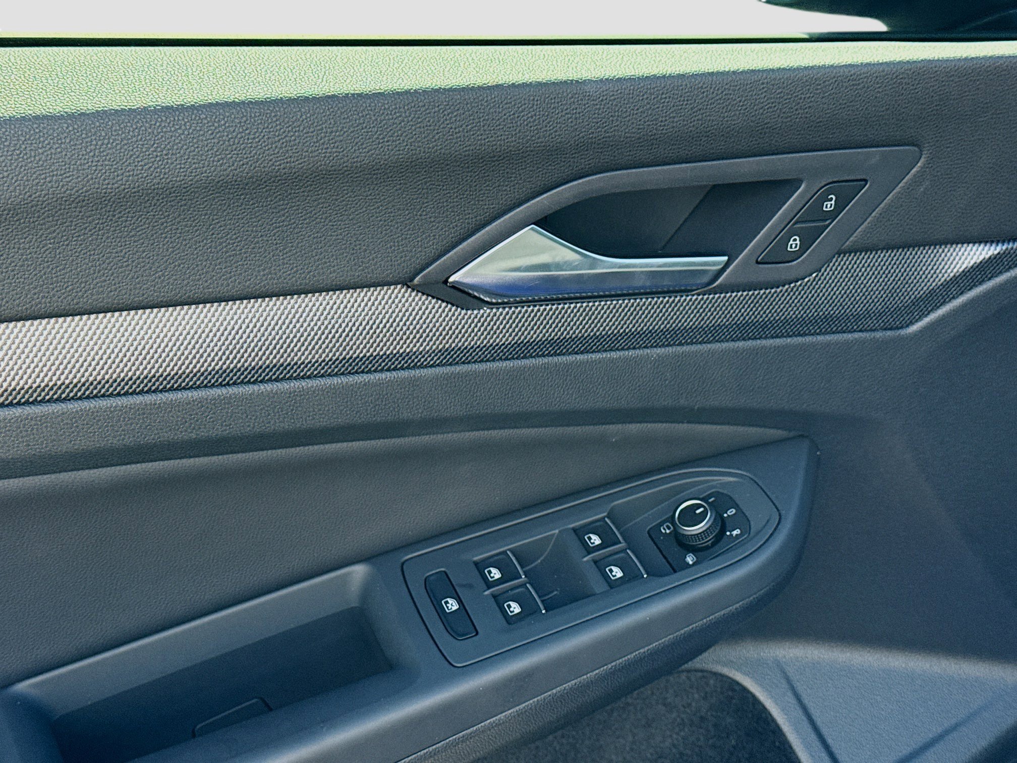 Used 2026 Volkswagen Golf AWD/4WD image 21