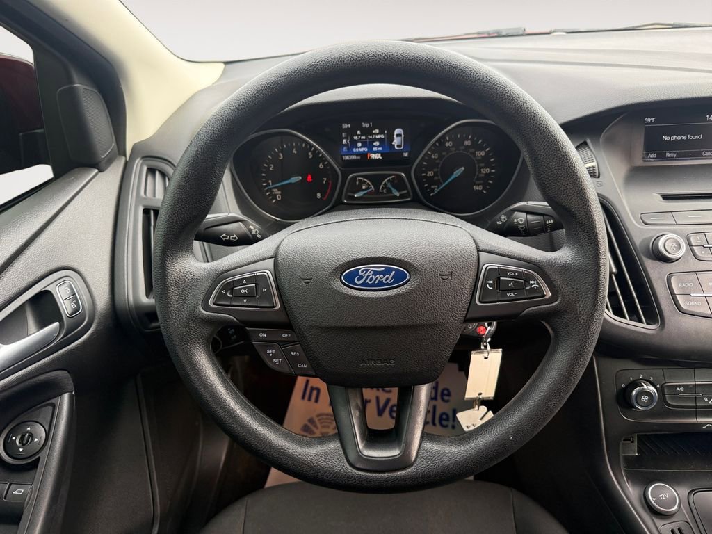 Used 2015 Ford Focus SE w/ Reverse Sensing Package image 12